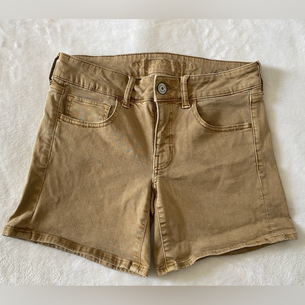 AMERICAN Eagle Khaki‎ Super Stretch MIDI Shorts Size 6